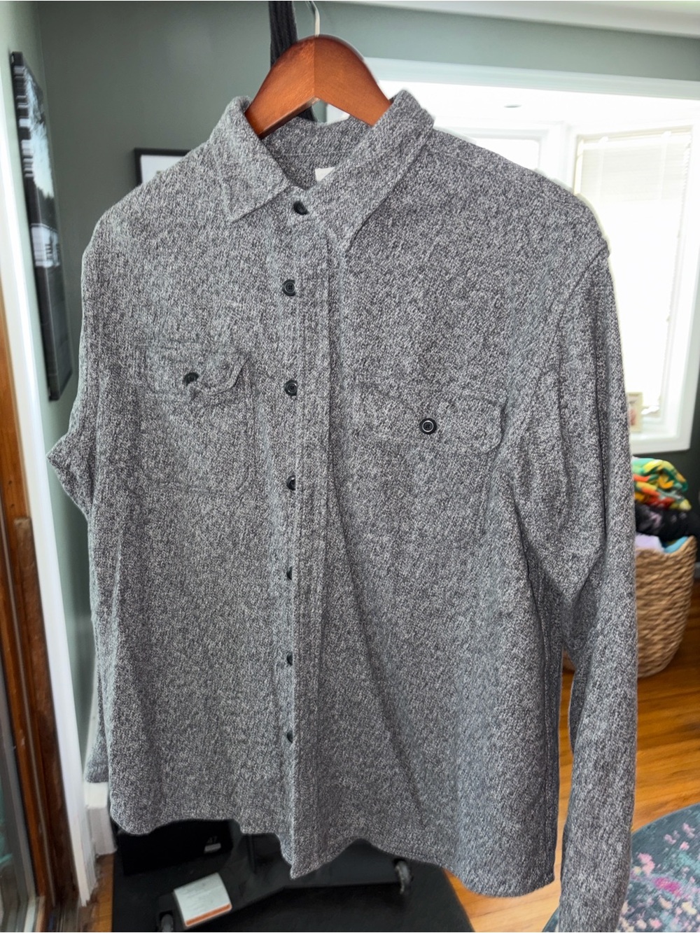 Old Navy Heathered Gray Men's Button-Down Shirt